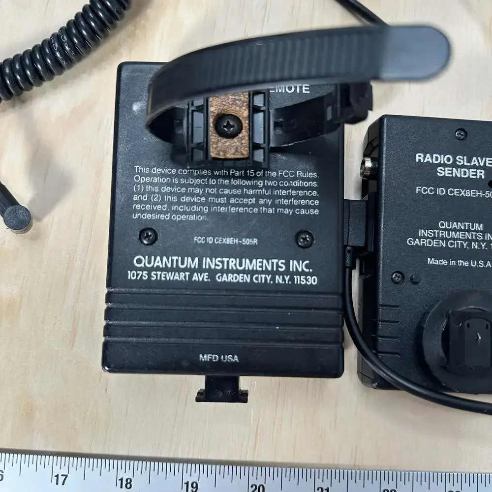 Quantum Instruments Radio Slave 4 & 4i Wireless Flash Trigger Set